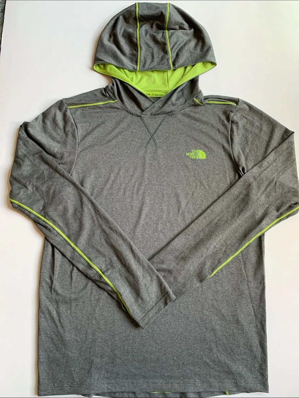 TNF Like New Mens Lightweight Hoodie Pullover